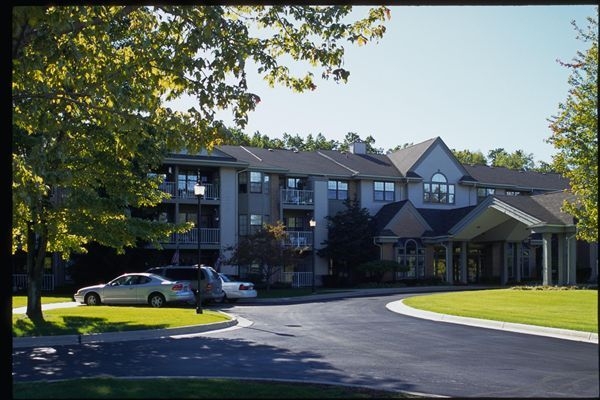 Primary Photo - Porthaven Manor Senior Apartments