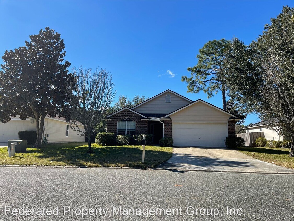 Foto principal - 4 br, 2 bath House - 8038 TIMBER POINT DRIVE