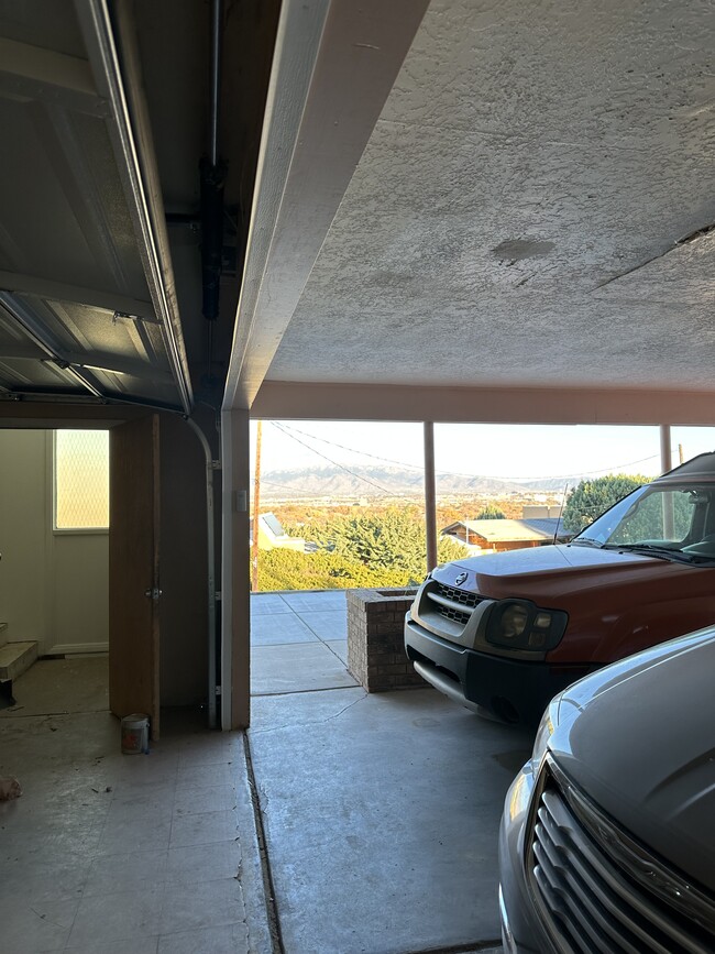 Carport - 1301 Riverview Dr NW