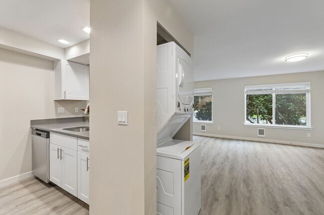 Foto del interior - 3030 Lake City