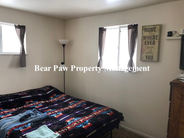 Building Photo - Two Bedroom, One Bath Mountain Home!!