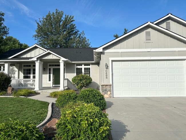 Building Photo - 10485 N Bridle Way