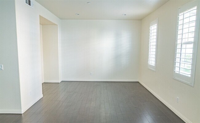 Foto del edificio - 4230 Vía Angelo