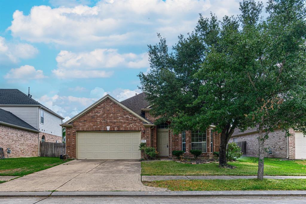 Foto principal - 3515 Leaf Vines Dr