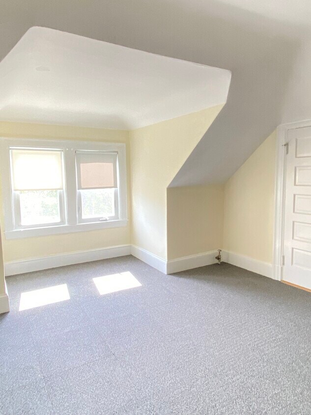 91 Washburn Ave Unit 3, Portland, ME 04102 Apartments in Portland, ME