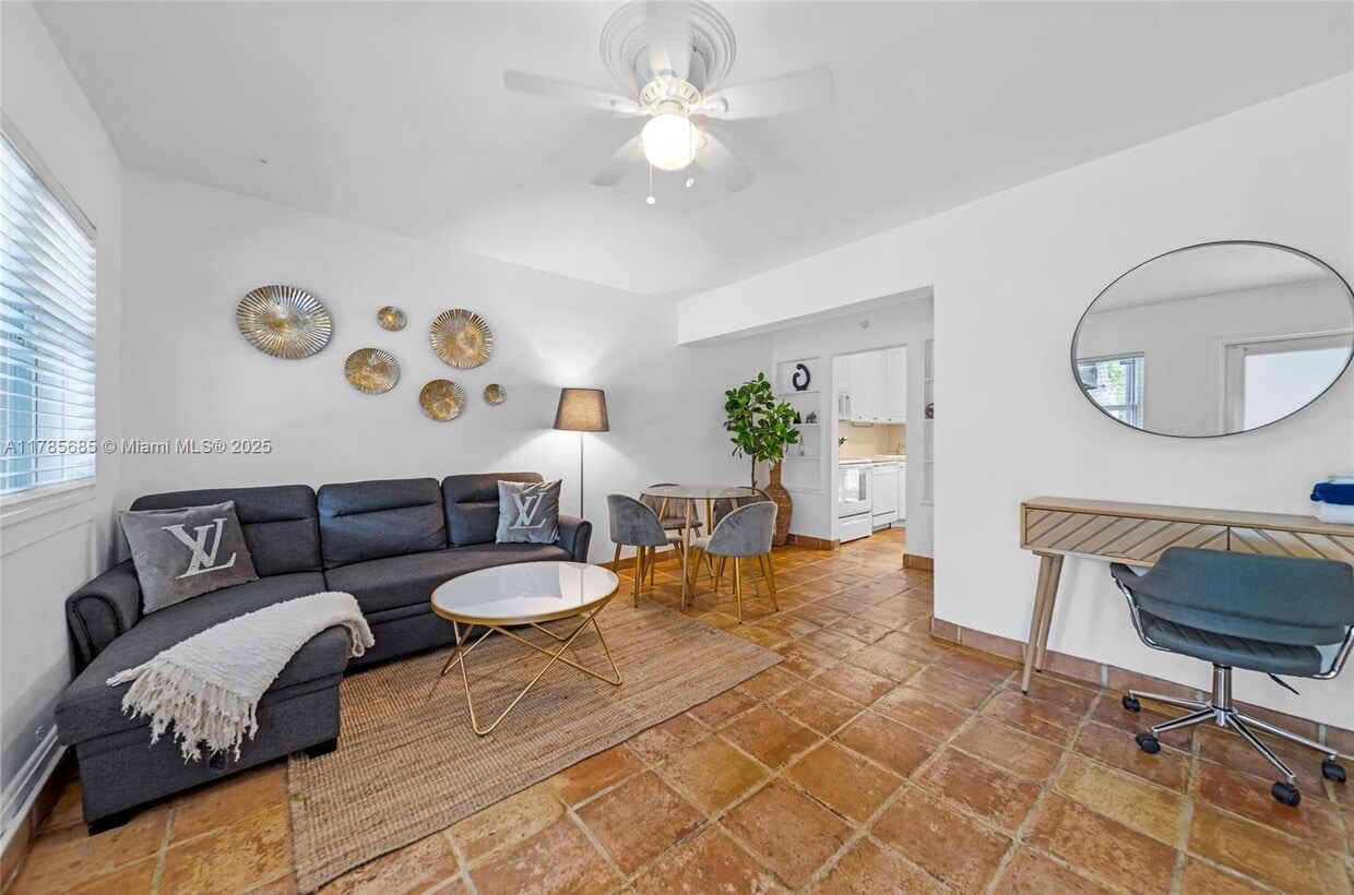 Foto principal - 312 NE 16th Terrace