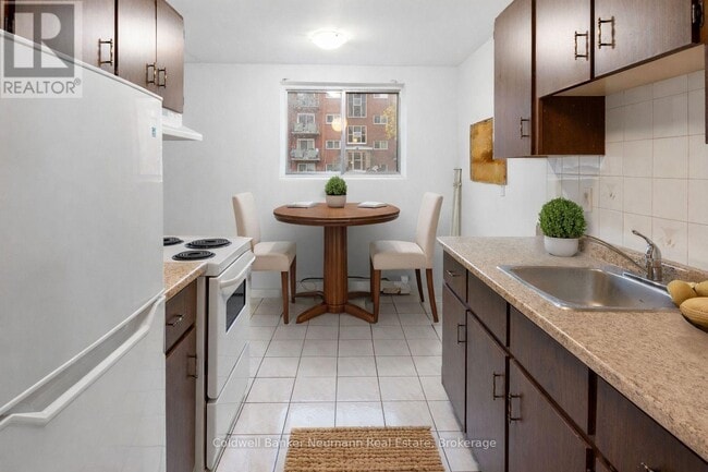 Building Photo - 8 Delaware Ave