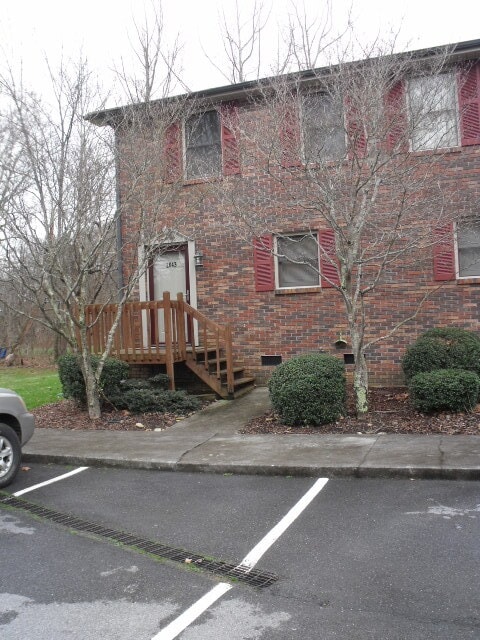 Building Photo - 2043 Heritage Pl