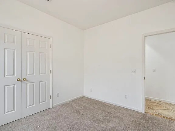 Foto del edificio - 4530 Bollenbacher Ave