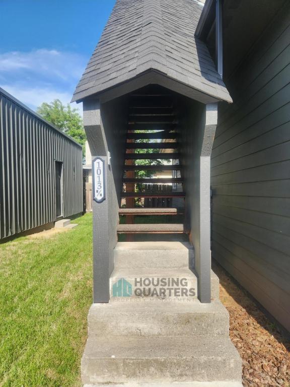 Building Photo - 1013 E Gordon Ave