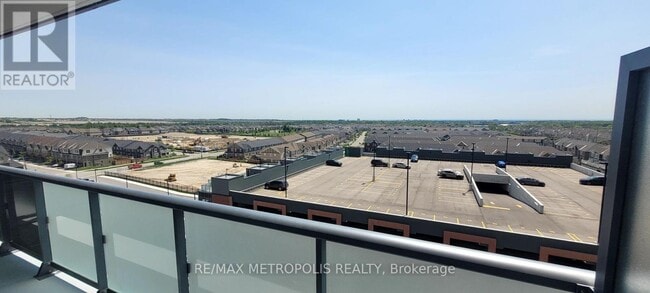 Photo du bâtiment - 2545-2545 Simcoe St N