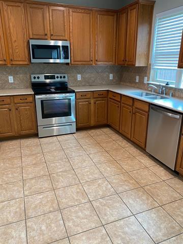 Building Photo - 3904 Ironstone Ln