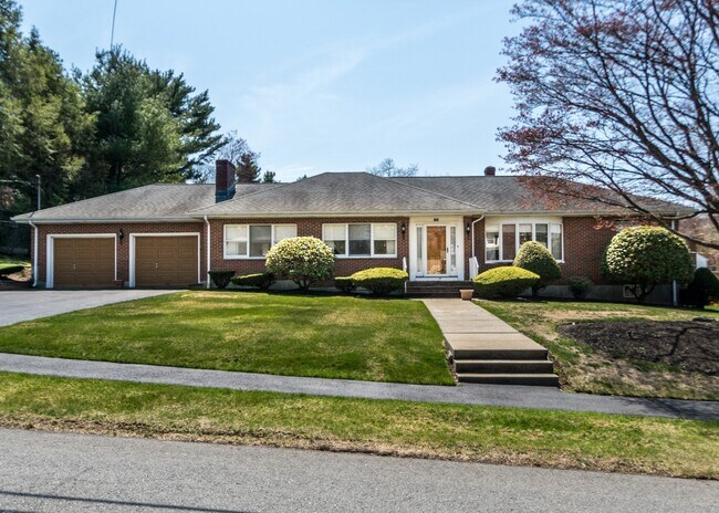 Foto del edificio - 80 Woodcliff Dr