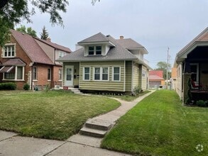 Building Photo - 4962 W Medford Ave