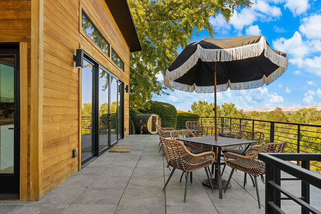 Foto del edificio - 4008 Edgemont St
