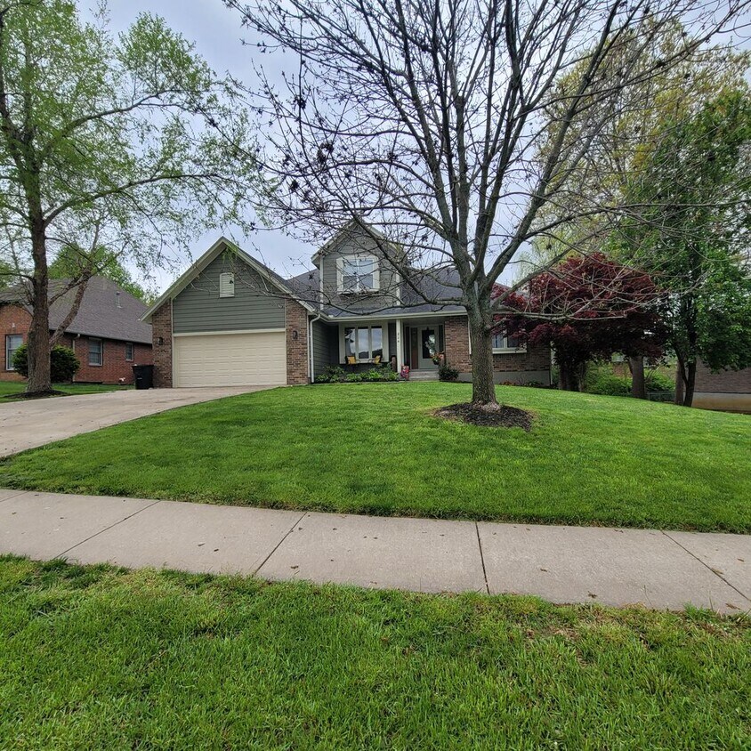 Foto principal - 804 Chaucer Ln