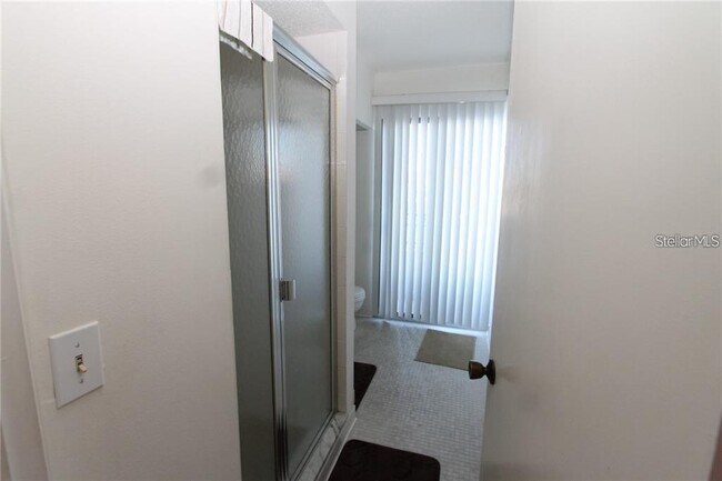 Building Photo - 855 Bayway Blvd