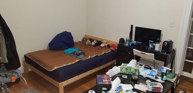 Photo - STUDIO in FENWAY AVAIL 9/1 House