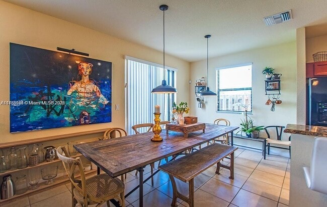 Building Photo - 1522 SW 144th Ave