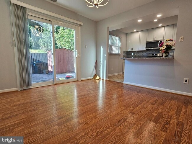 Foto del edificio - 8324 Highcliffe Ct