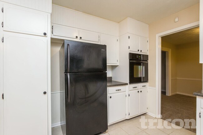 Foto del edificio - 1464 Yorkton Ct