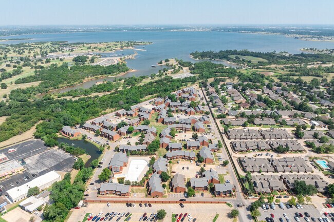 Wedgewood Village - Área circundante - The Current Apartments