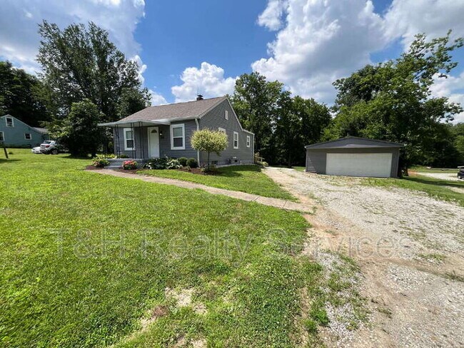 Building Photo - 6315 Shelbyville Rd