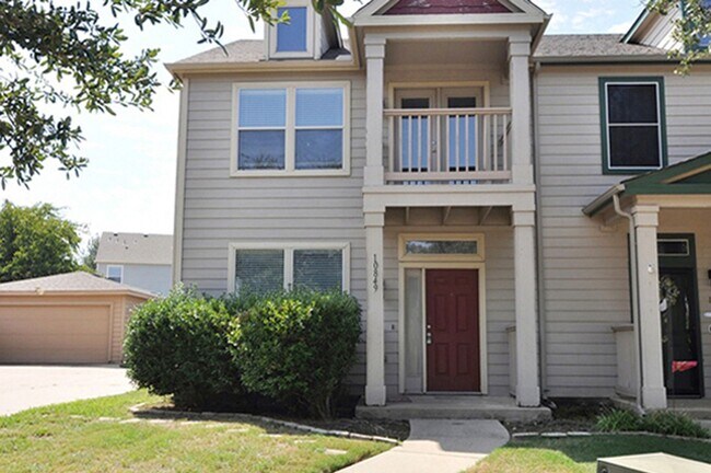 Foto del edificio - Great Townhome in desirable Keller ISD!