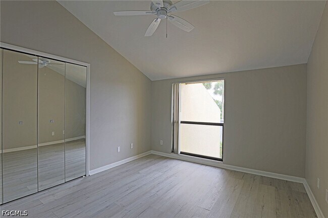 Building Photo - 8805 Lateen Ln