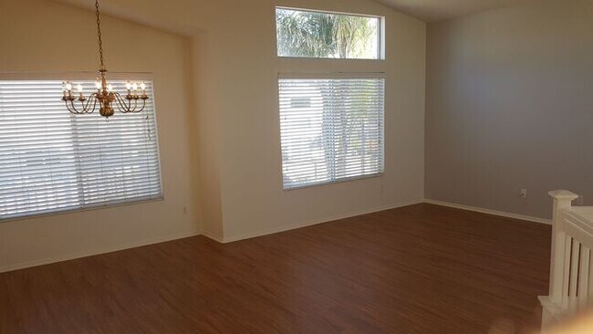 Building Photo - Spacious Mission Creek Community Home