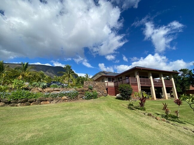 Foto del edificio - Stunning Launiupoko 2BR Rental – Ocean Vie...