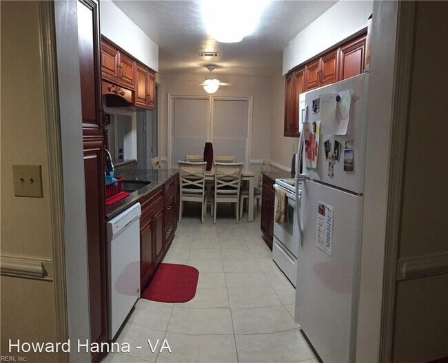 Building Photo - 3 br, 2 bath House - 2080 Lyndora Road