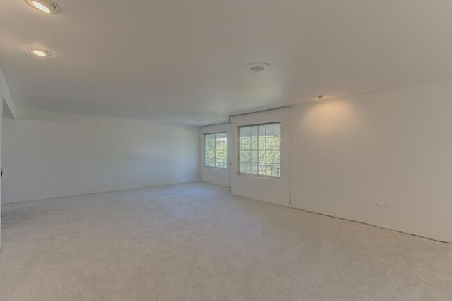 Building Photo - 8750 Harrison Ave