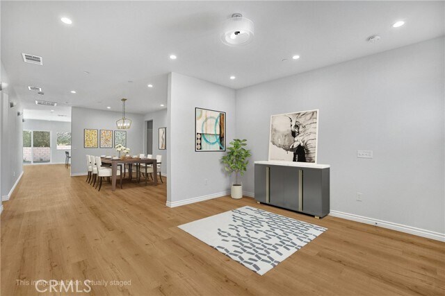 Foto del edificio - 451 Hervey Ave