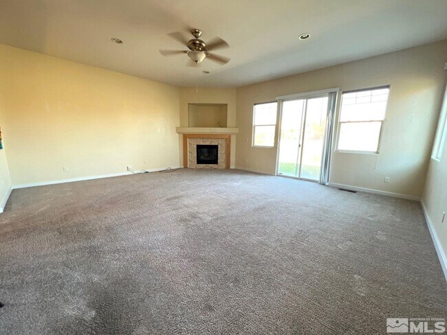 Foto del edificio - 5555 Sawgrass Ln