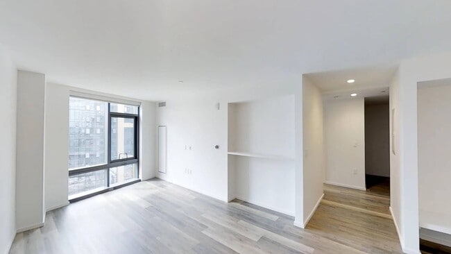 Building Photo - 330 Harrison Ave