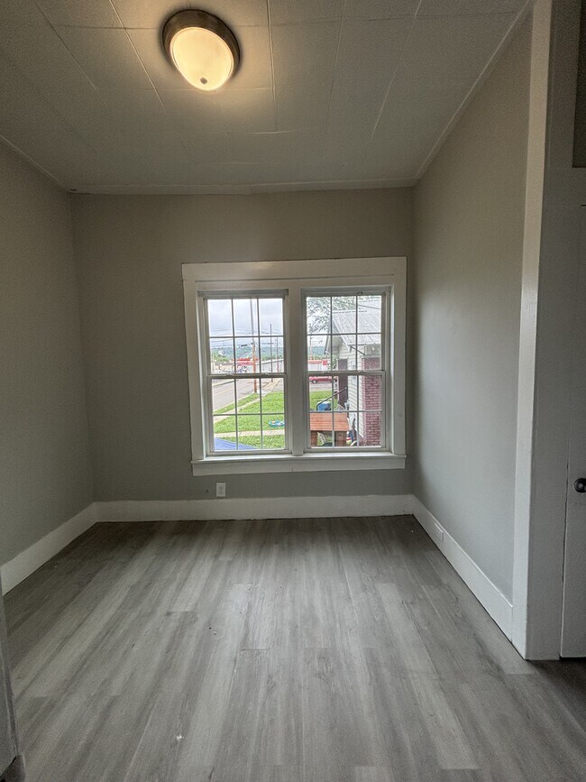 Foto del edificio - 1120 Elm Ave