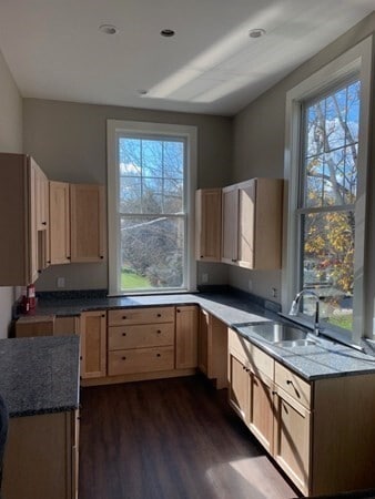 Building Photo - 33 West Main Street