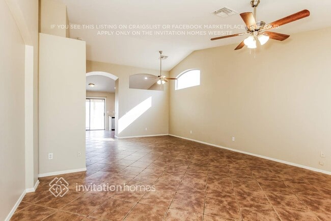 Foto del edificio - 8703 N 112th Ave