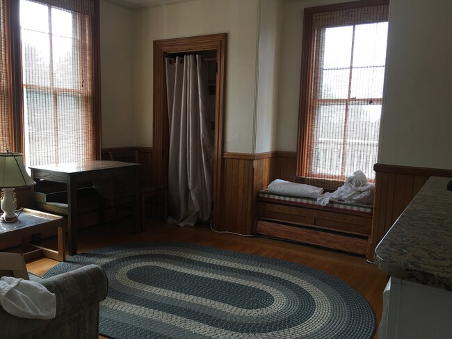 Building Photo - 38 Cabot St