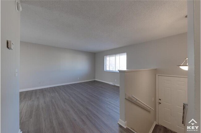 Foto del edificio - 2939 Salina Ct