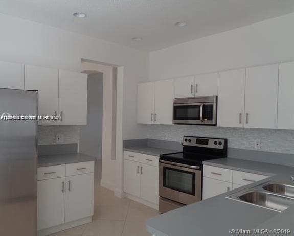 Building Photo - 3013 Woodlands Dr