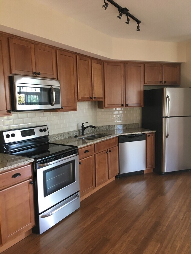 Stainless Appliances - 11 Fennell St