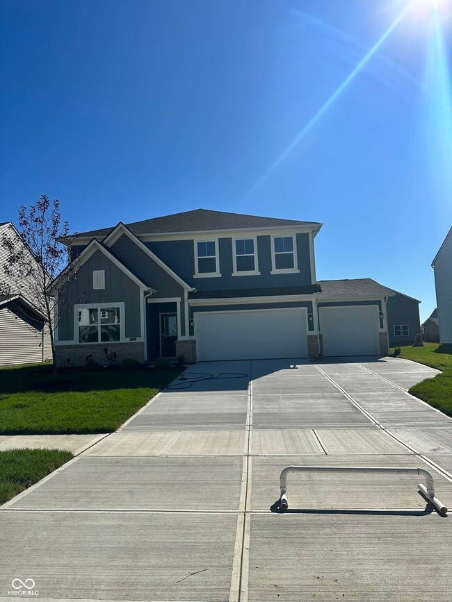 Building Photo - 8560 Tripp Rd