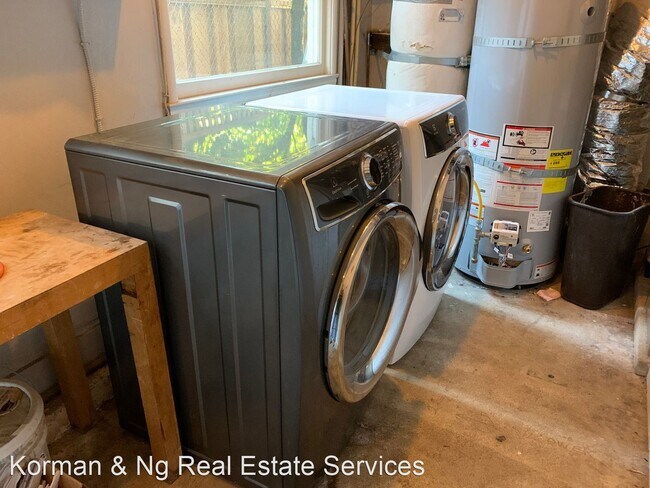 Foto del edificio - 2 br, 1 bath House - 2817 Woolsey Street #A