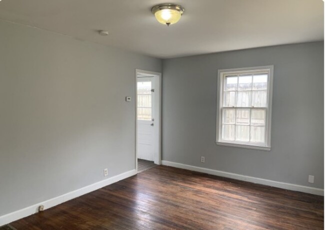 Foto del edificio - Cute 3 bedroom 1 bathroom house