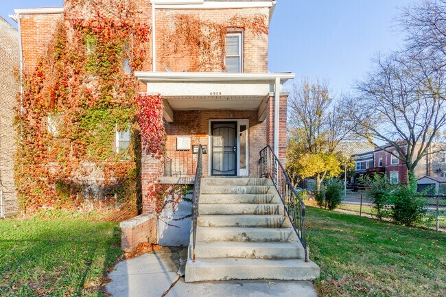 Building Photo - 6959 S Calumet Ave