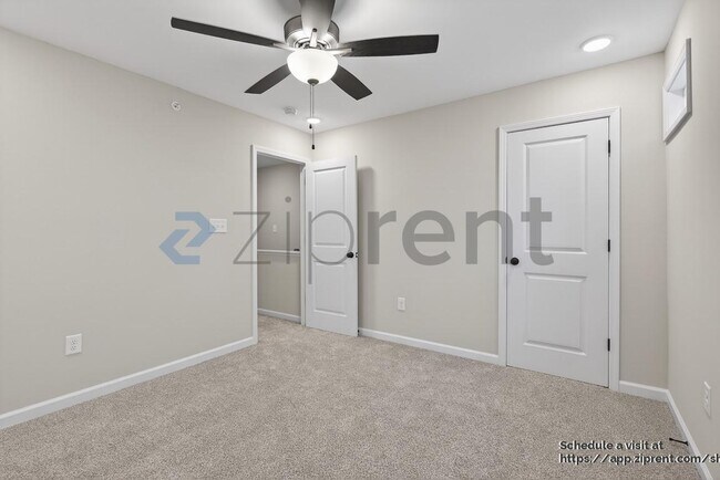 Foto del edificio - 1511 Fort Bragg Rd