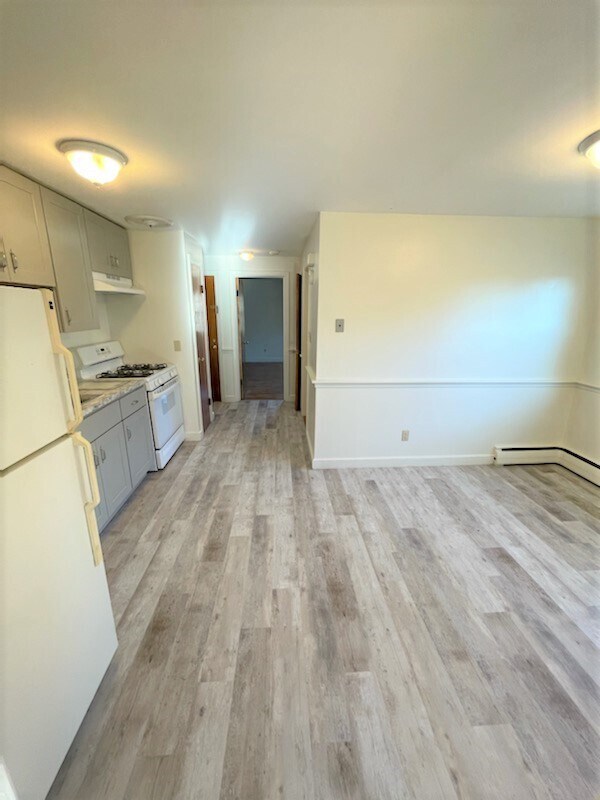 154 Atlantic St Unit 4, Quincy, MA 02171 Apartments in Quincy, MA