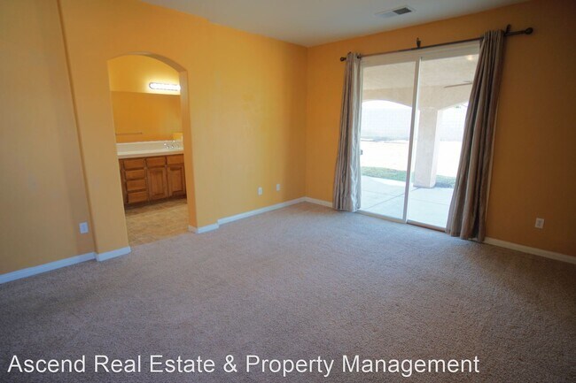 Building Photo - 4 br, 2 bath House - 7001 Sparkler Way